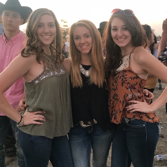 Meet your Posher, Bailey - Picture 1 of 1